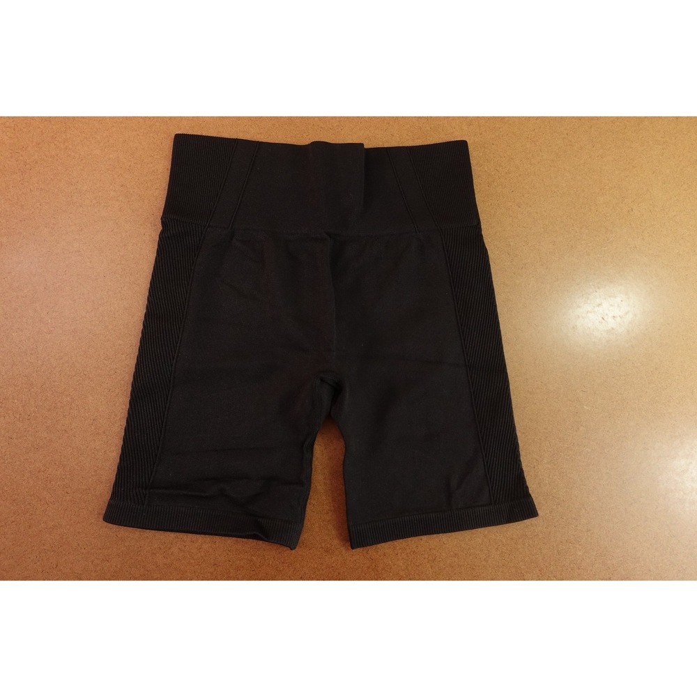 Guess Womens Small Black Performance Pull-On Cara Biker Shorts Inseam-6 in NWT
